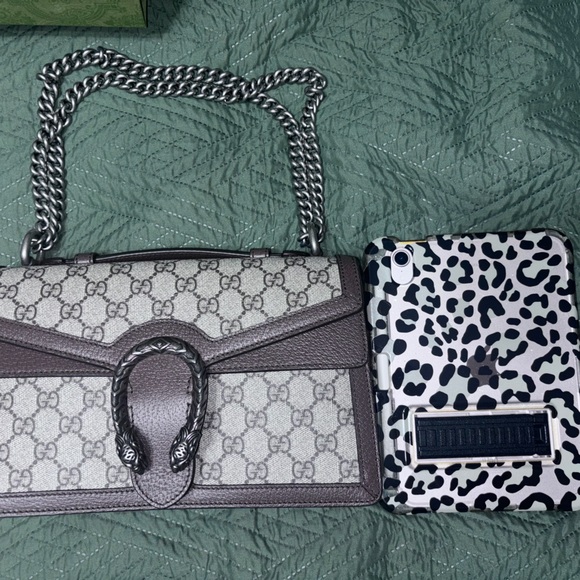 Gucci GG Supreme Dionysus Shoulder Bag - Beige/Brown with Silver Chain - Picture 8 of 11